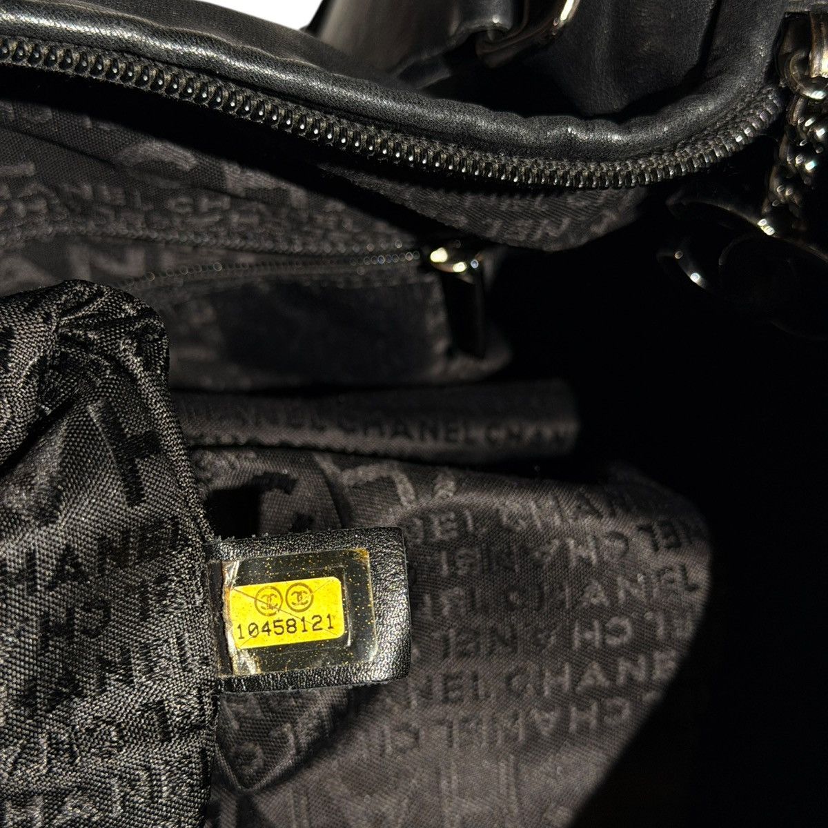 Chanel Quilted leather cargo barrel bag Size ONE SIZE - 9 Thumbnail