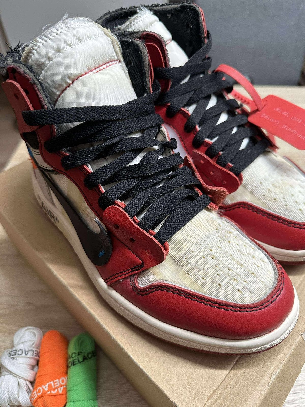 Jordan Brand × Off-White Jordan 1 x Off White Chicago Size US 7 / EU 40 - 4 Thumbnail