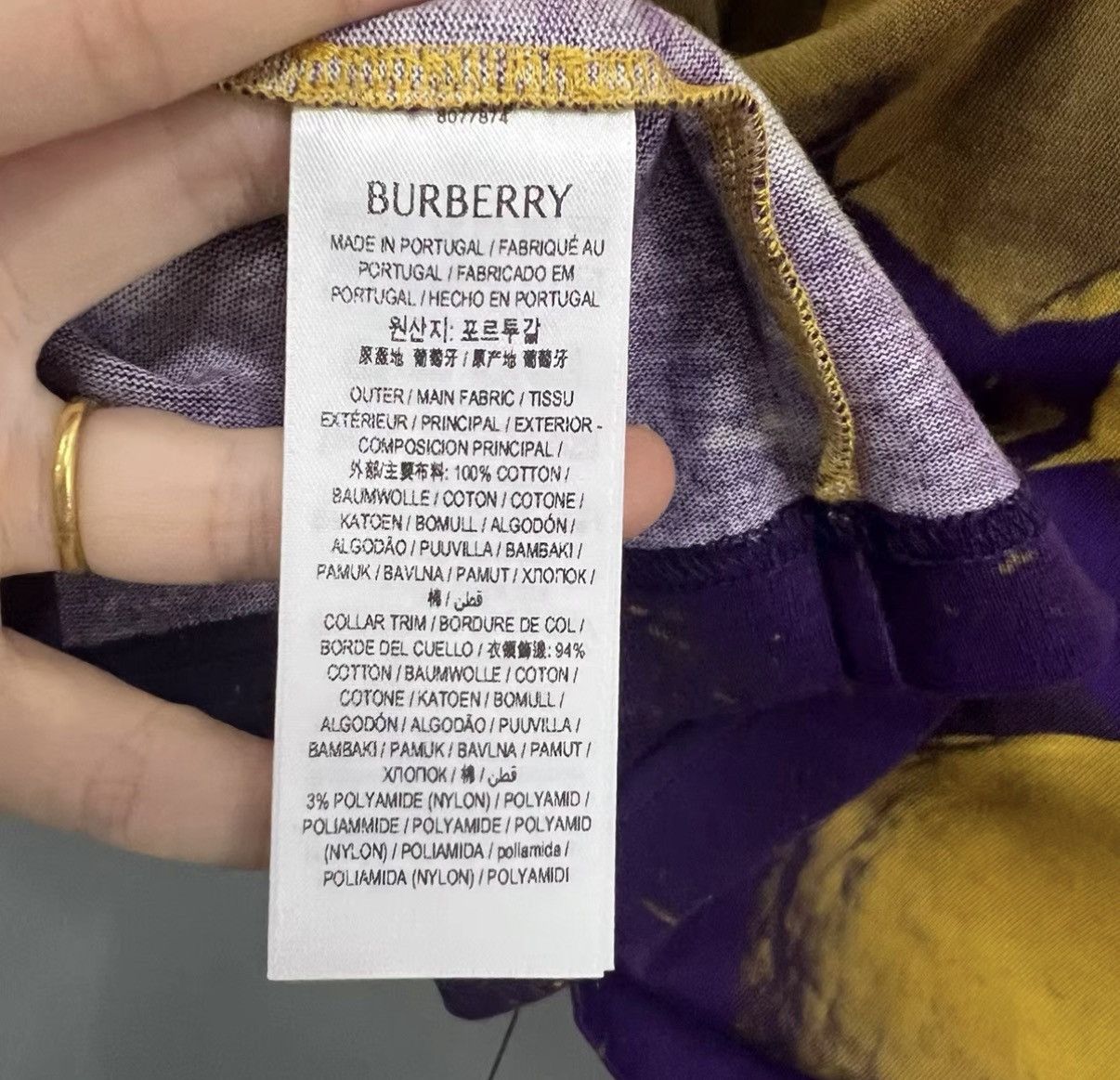 Burberry Burberry Color-block Swan Printed Short Sleeve T-shirt J41 Size US L / EU 52-54 / 3 - 3 Thumbnail