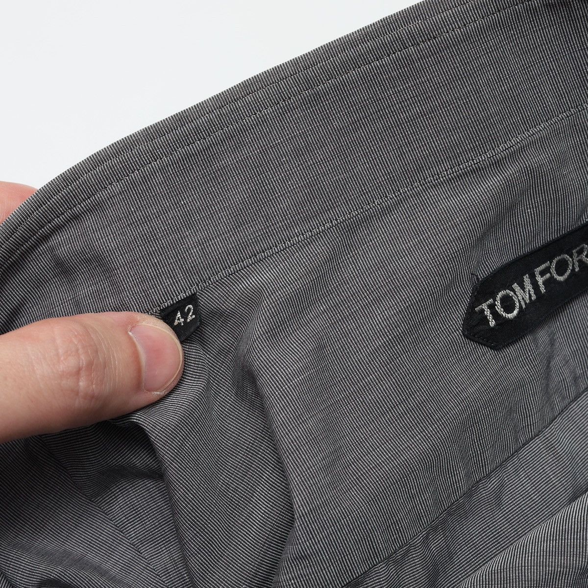 Tom Ford Tom Ford Grey Classic Shirt Buttons Size US L / EU 52-54 / 3 - 12 Thumbnail