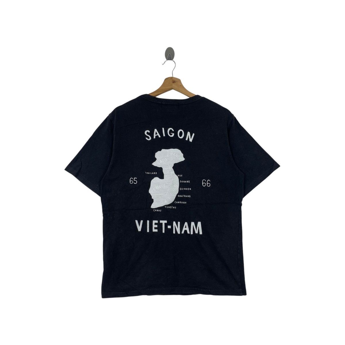 Ships Jet Blue Vintage SHIPS JET BLUE Collection Saigon Vietnam Tee Shirt Size US M / EU 48-50 / 2 - 4 Thumbnail