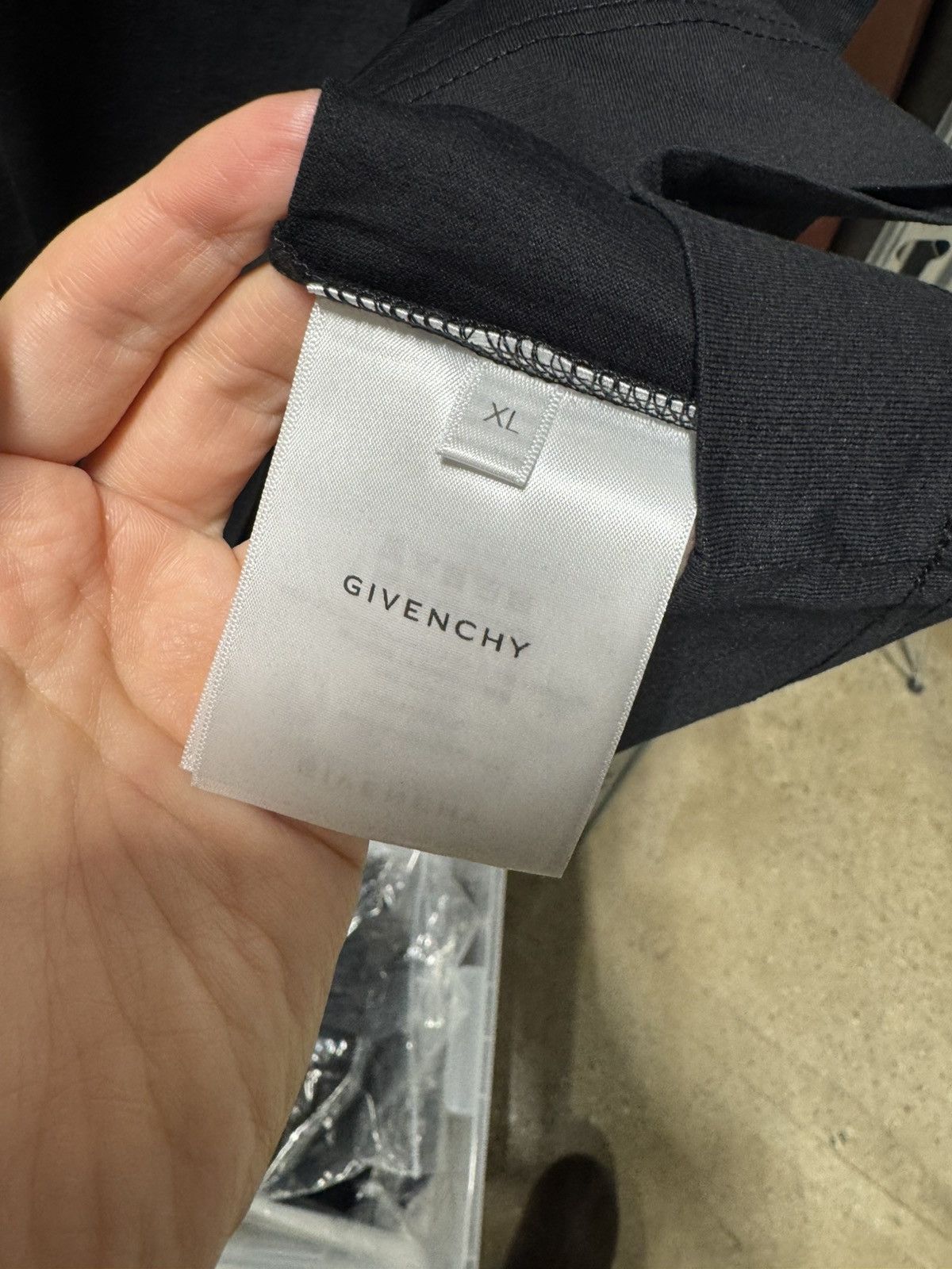 Givenchy Givenchy Logo T-Shirt NEW 650$ Size US XL / EU 56 / 4 - 4 Thumbnail