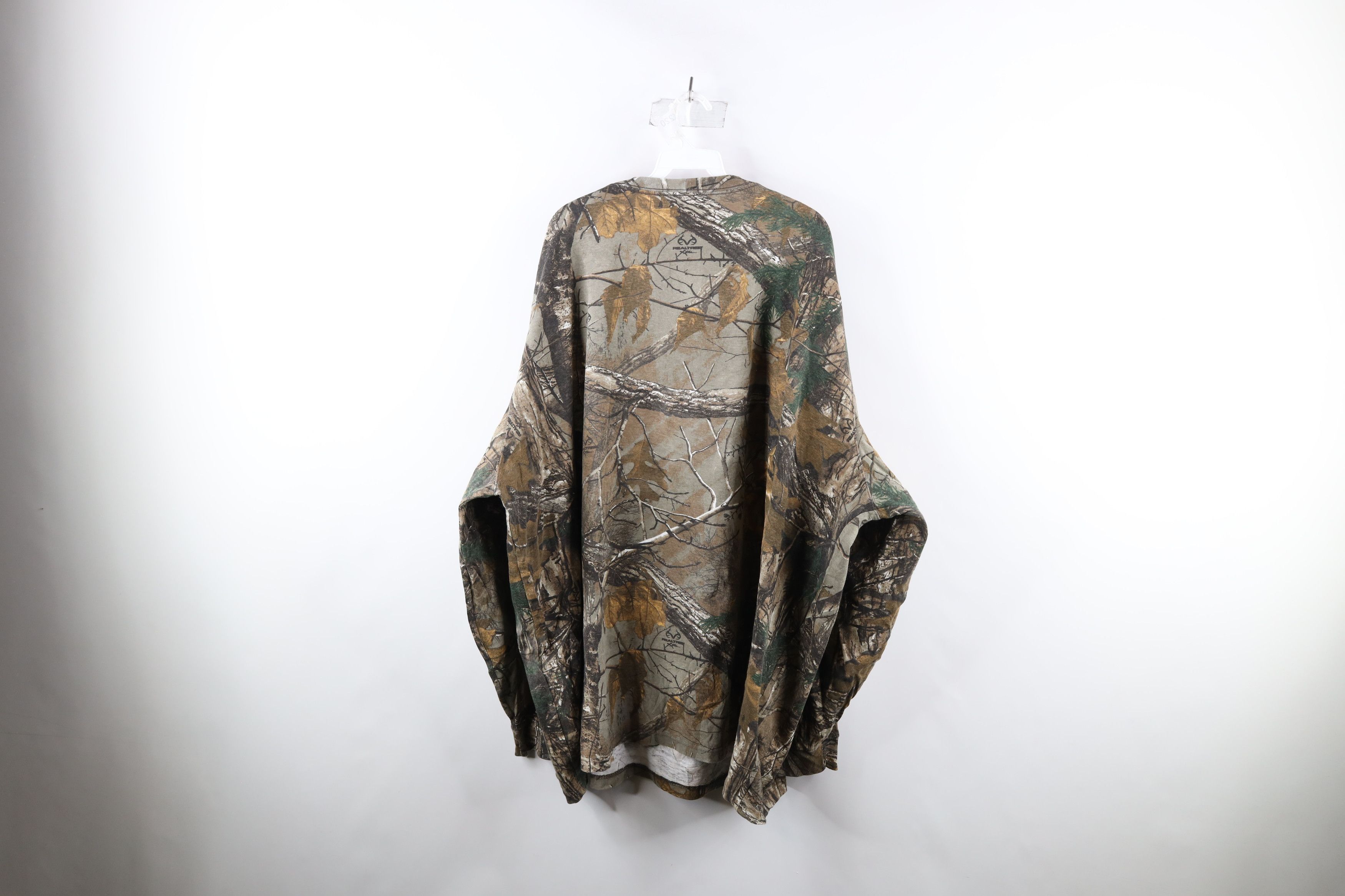 Carhartt × Vintage Vintage Carhartt Camouflage Long Sleeve Pocket T-Shirt Size US XXL / EU 58 / 5 - 7 Thumbnail