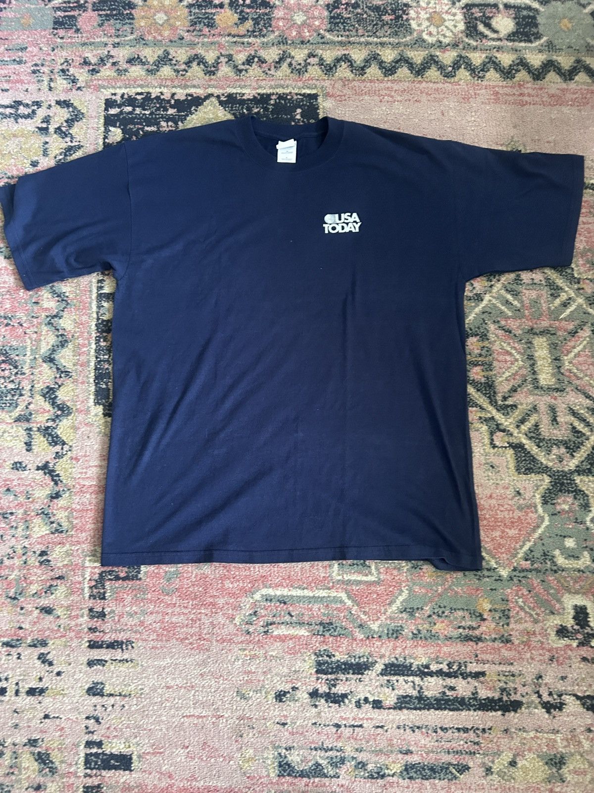 Vintage Vintage USA Today Logo T-Shirt Size US XL / EU 56 / 4 - 1 Thumbnail