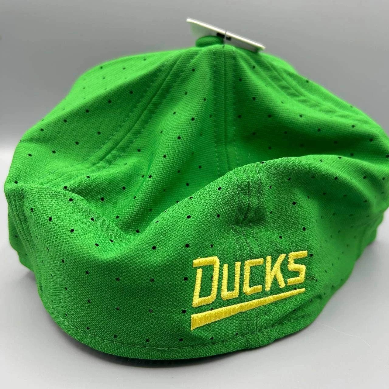 Nike Oregon Ducks x Nike Pro Hat Men 7 3/8 Dri-Fit Fitted Cap New Size ONE SIZE - 5 Thumbnail