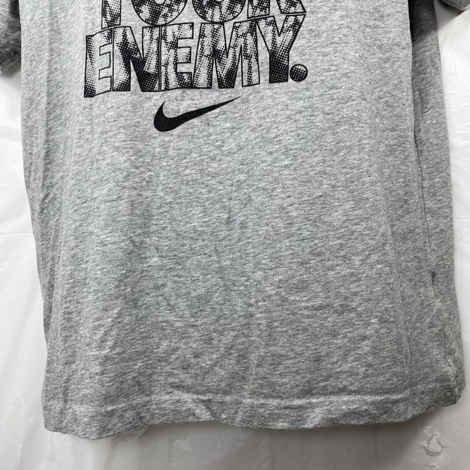 Nike Nike Large Eat Your Enemies Gray Short Sleeve Graphic TShirt Size US L / EU 52-54 / 3 - 5 Thumbnail