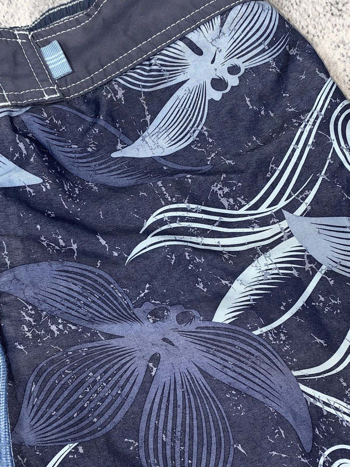 Adidas × Vintage Vintage Adidas faded surf shorts streetwear style size 30 Size US 30 / EU 46 - 8 Thumbnail
