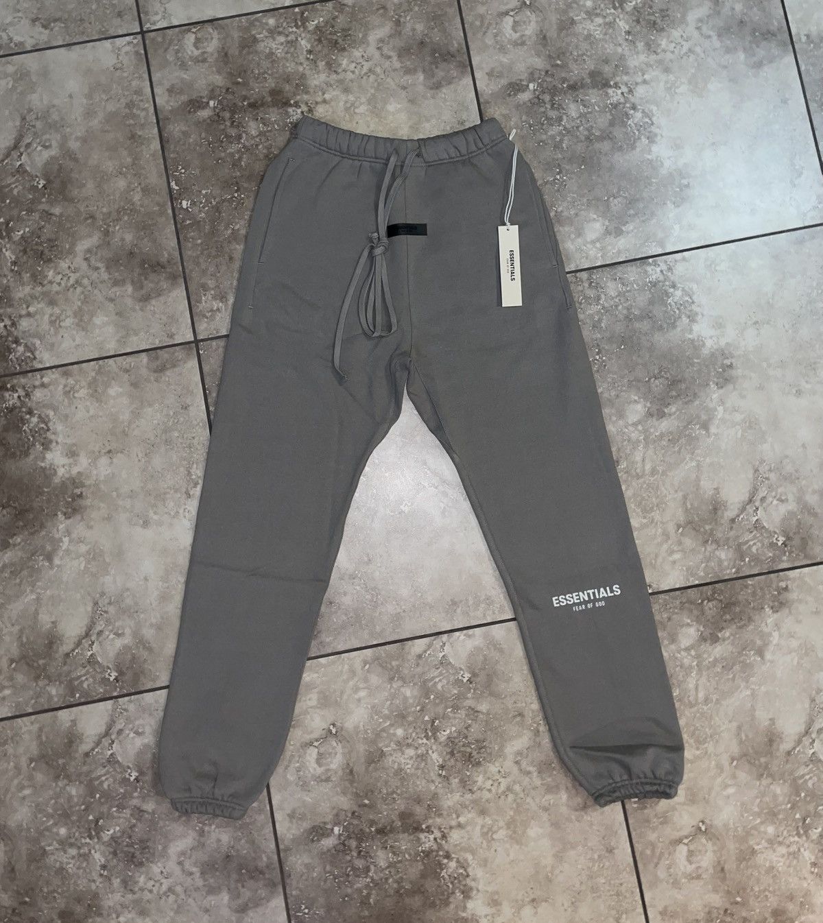 Fear of God Essentials Sweatpants Desert Taupe Size Small