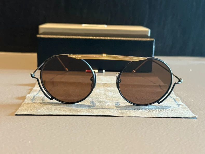 Thom Browne THOM BROWNE Round sunglasses tan lenses 2502-Nextarrow Size ONE SIZE - 5 Thumbnail