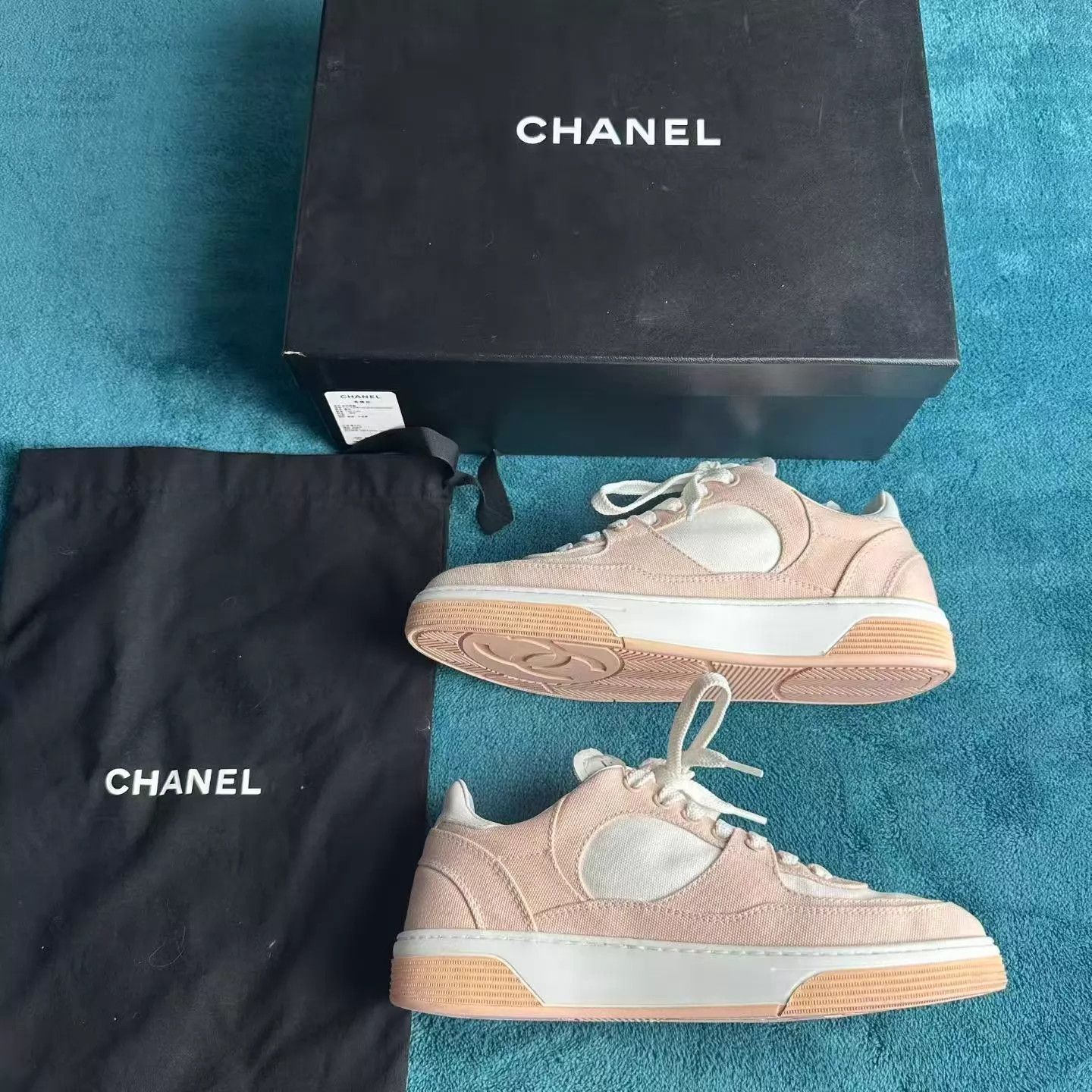 Chanel Chanel 24C Pink CC Low-Top Sneakers 37 Size US 6.5 / IT 36.5 - 2 Thumbnail