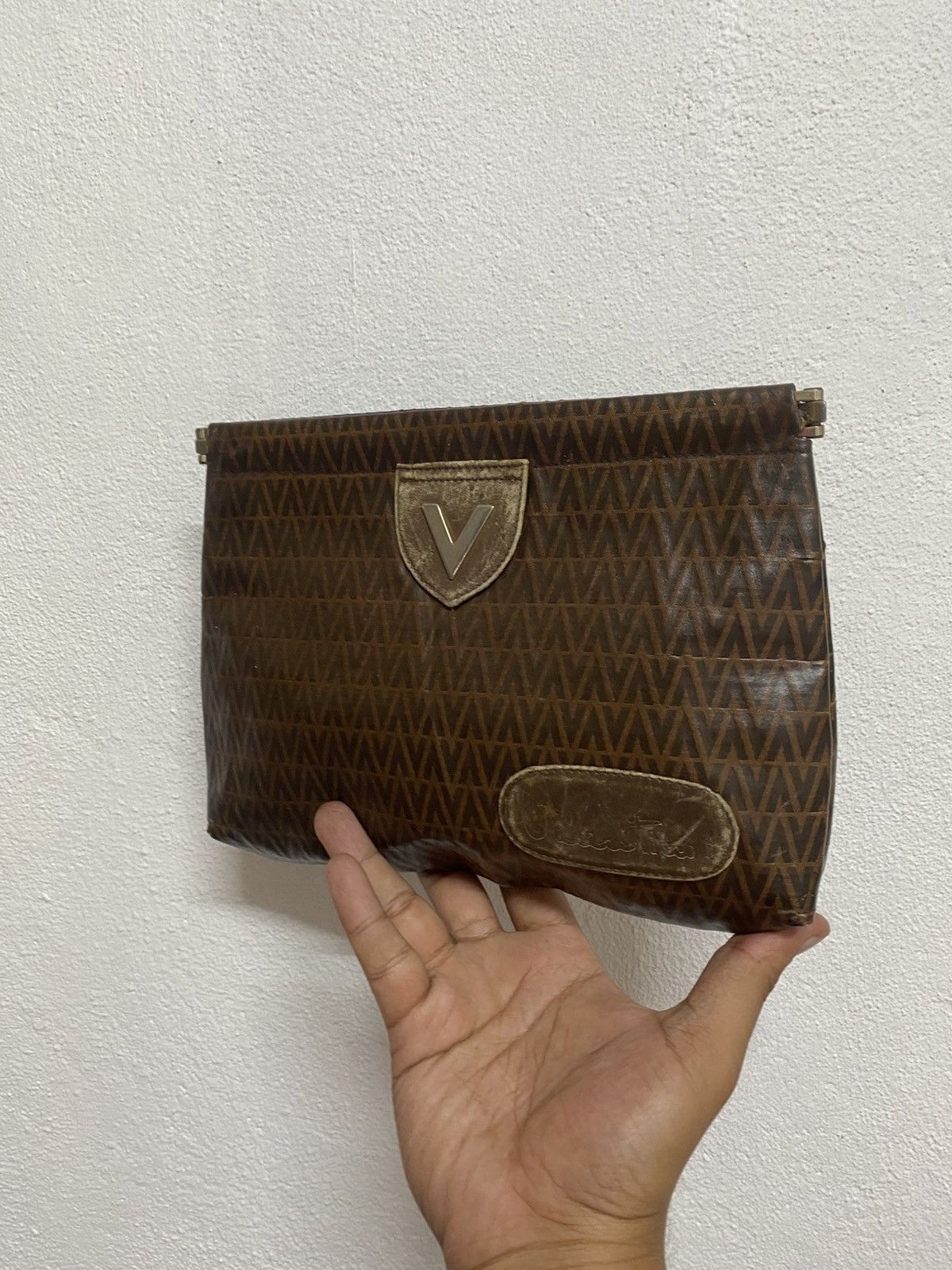 Valentino × Vintage Mario Valentino Pouch Bag Vintage Made in Italy Size ONE SIZE - 2 Thumbnail