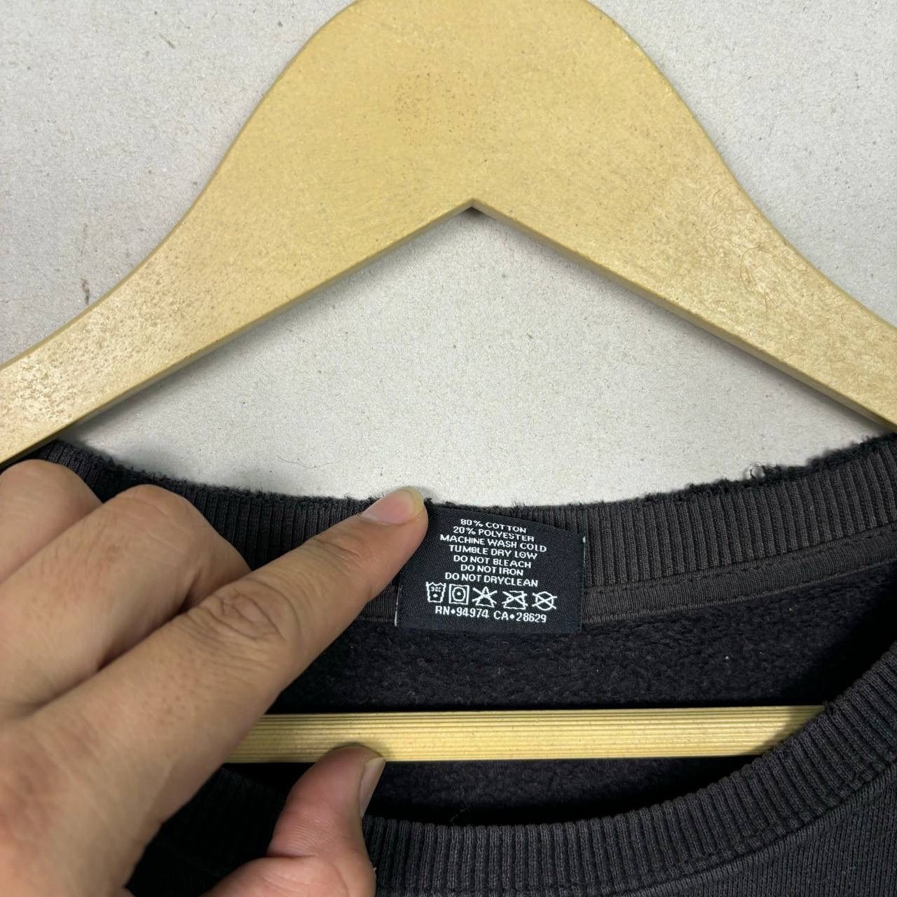 Stussy Thrashed Vintage Stussy Hawaii Black Sweatshirt Faded M Size US M / EU 48-50 / 2 - 10 Thumbnail