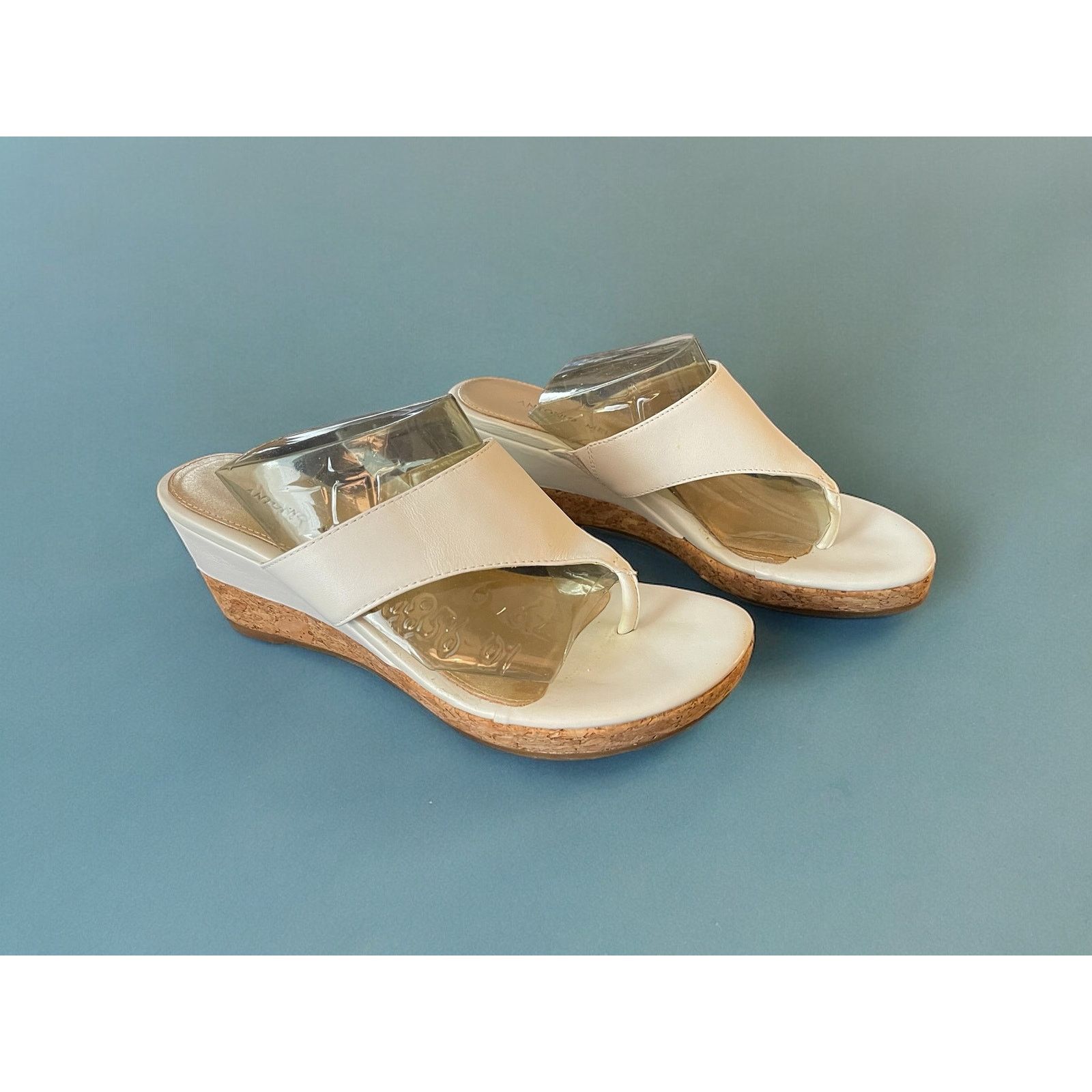 Unknown London Antonio Melani Shoes Slides Sandals Wedges White Size 6.5 Size US 6.5 / IT 36.5 - 2 Thumbnail