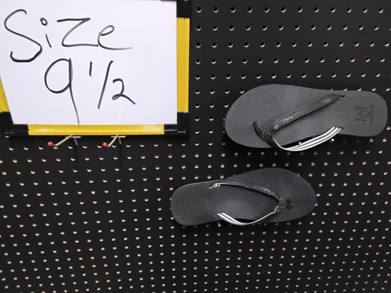 The Unbranded Brand Cool Black Men's Sandals Size 9.5 - Grab Them Fast! Size US 9.5 / EU 42-43 - 1 Preview