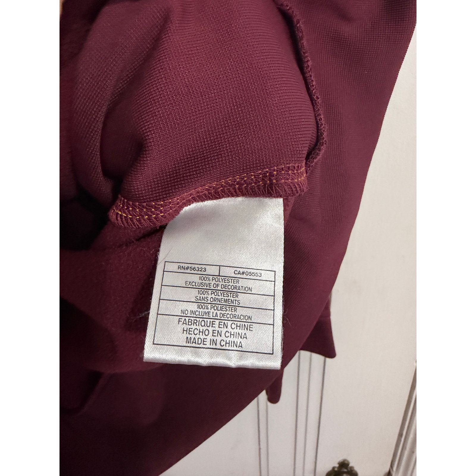 Nike University of Minnesota Gophers NikeFit Sweatshirt Size M Size US M / EU 48-50 / 2 - 6 Thumbnail