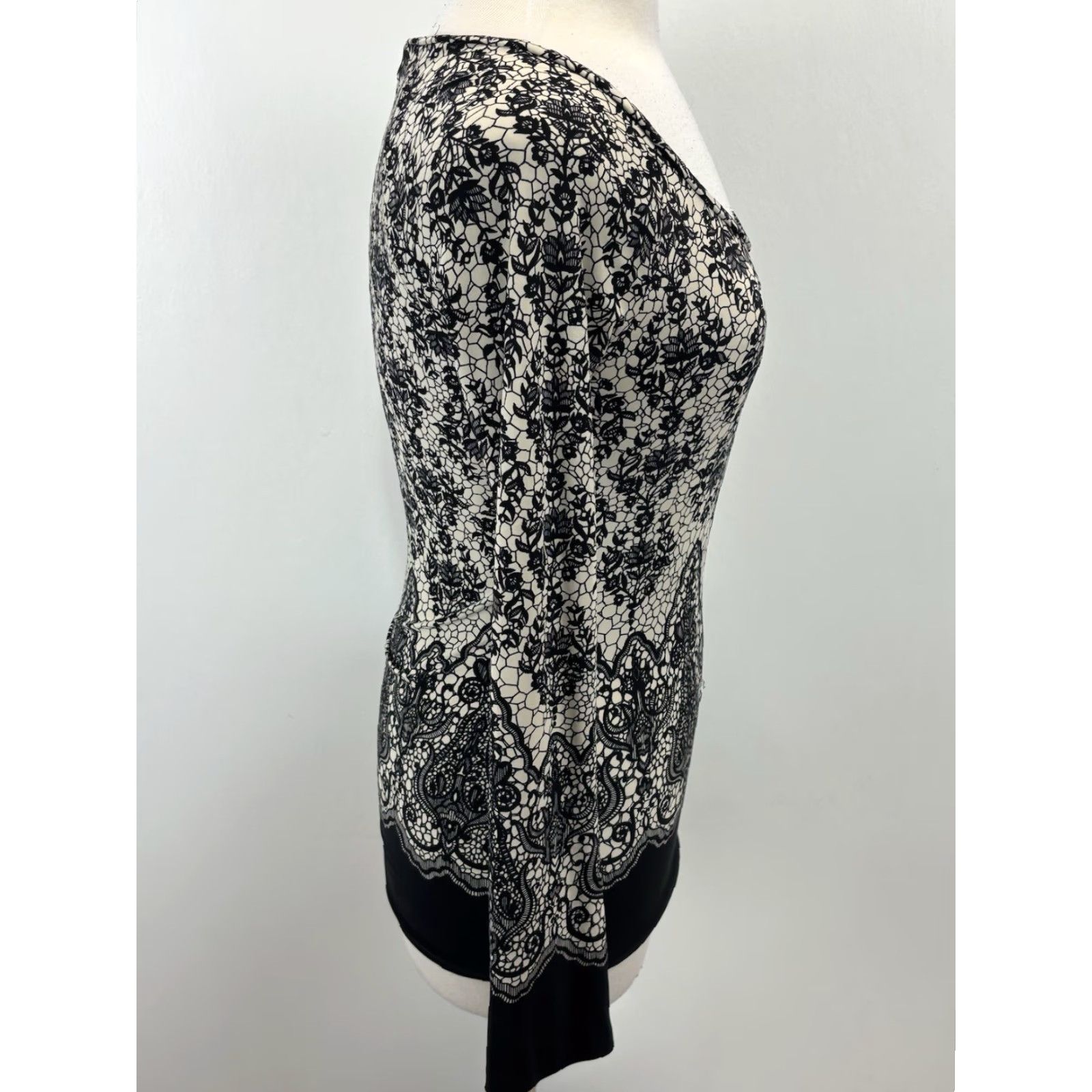 Norma Kamali Norma Kamali Lace Print Top Shirt Small Womens Tan Black Stretch Scoop Neck Womens Size S / US 4 / IT 40 - 4 Thumbnail