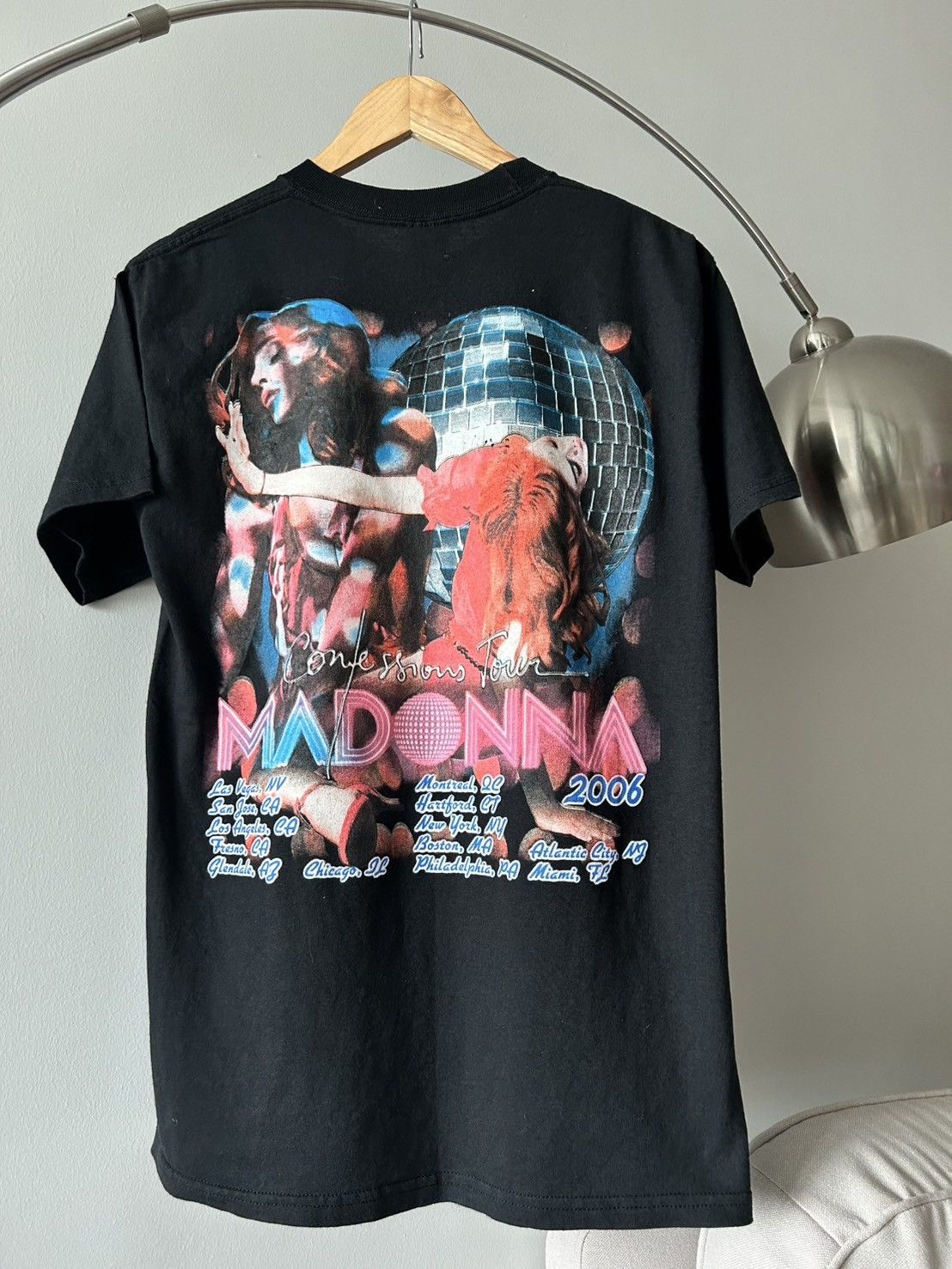 Band Tees Madonna Tour T Shirt 00’ Size US M / EU 48-50 / 2 - 5 Thumbnail