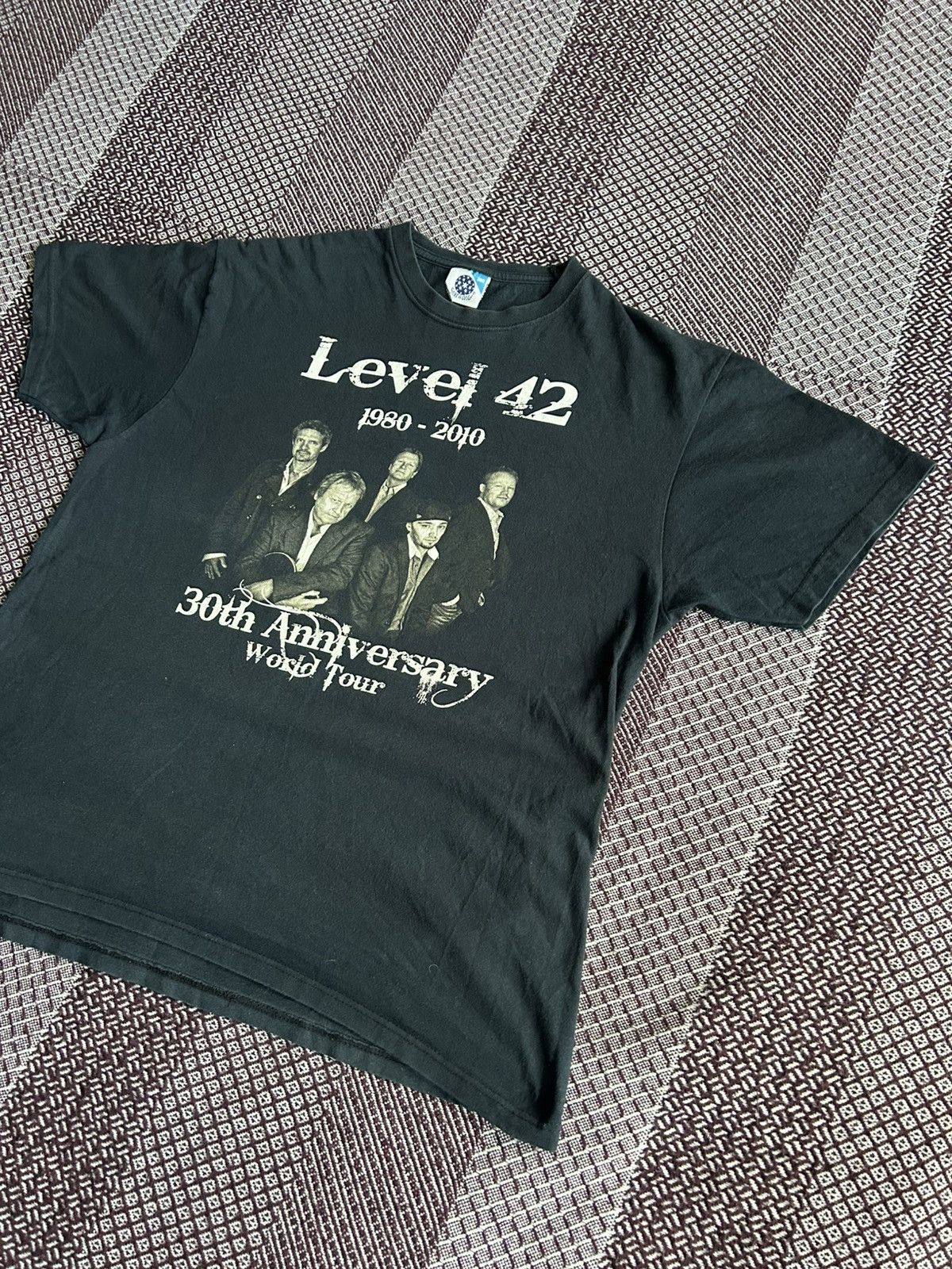 Vintage Vintage Level 42 T-shirt Merch Band Tees World Tour Unisex Size US L / EU 52-54 / 3 - 2 Thumbnail