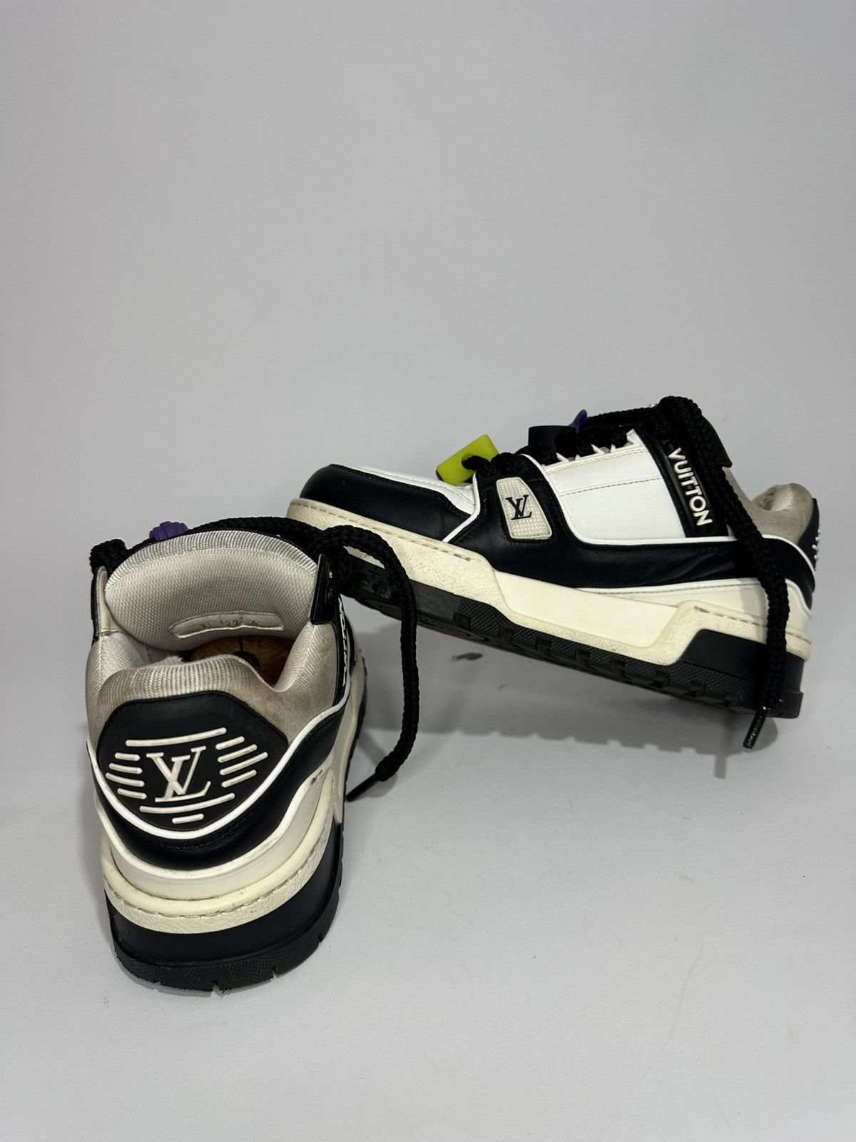 Louis Vuitton Louis Vuitton Black And White Maxi Trainer Sneakers. Size US 6 / EU 39 - 4 Thumbnail