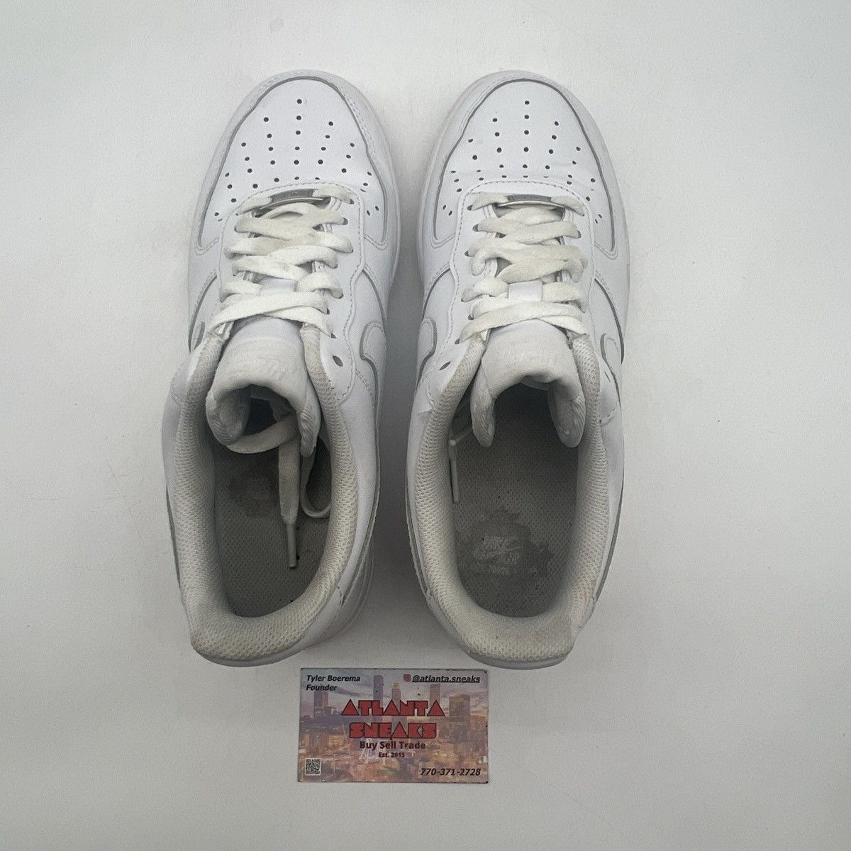 Nike Wmns Air Force 1 triple white Size US 9 / EU 42 - 6 Thumbnail