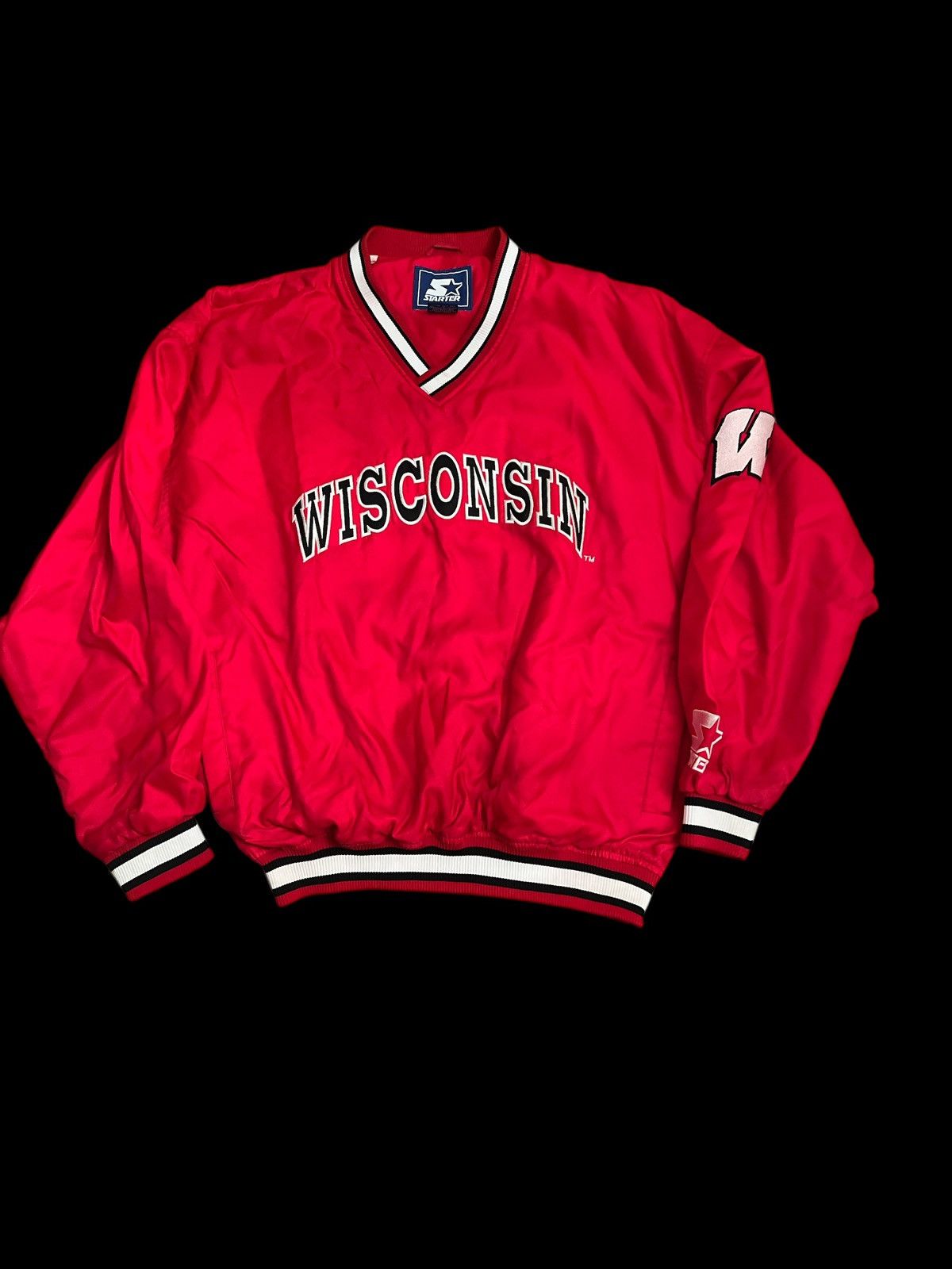 Starter XL Vintage late 90s Wisconsin v neck with zipper at waist Size US XL / EU 56 / 4 - 1 Thumbnail