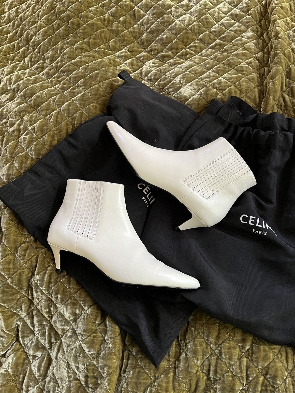 Celine × Hedi Slimane Gorgeous CELINE by HEDI SLIMANE WHITE LEATHER BOOTIES Size US 8 / IT 38 - 2 Thumbnail