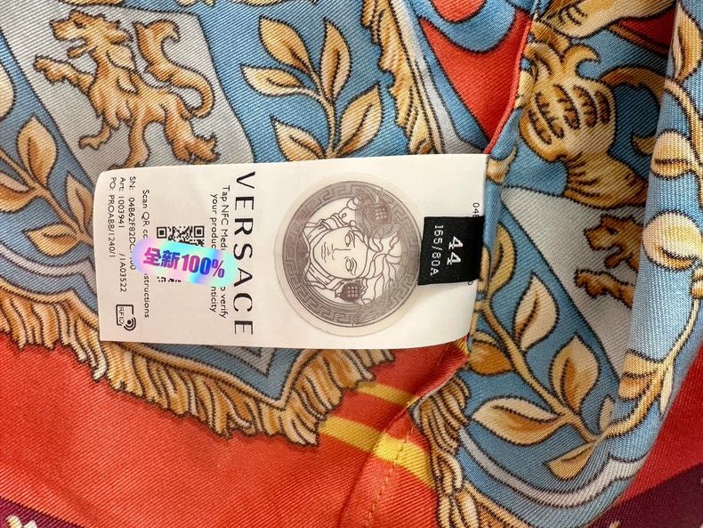 Versace Versace Mulberry silk long-sleeved shirt Size S / US 4 / IT 40 - 5 Thumbnail