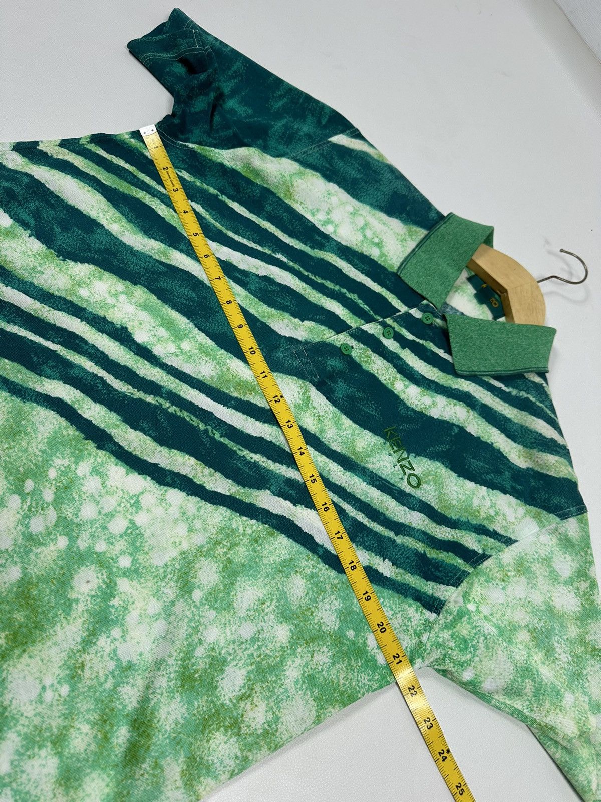Kenzo × Vintage Vintage Kenzo Golf PoloShirt Nice Fullprint Art Size US L / EU 52-54 / 3 - 10 Thumbnail