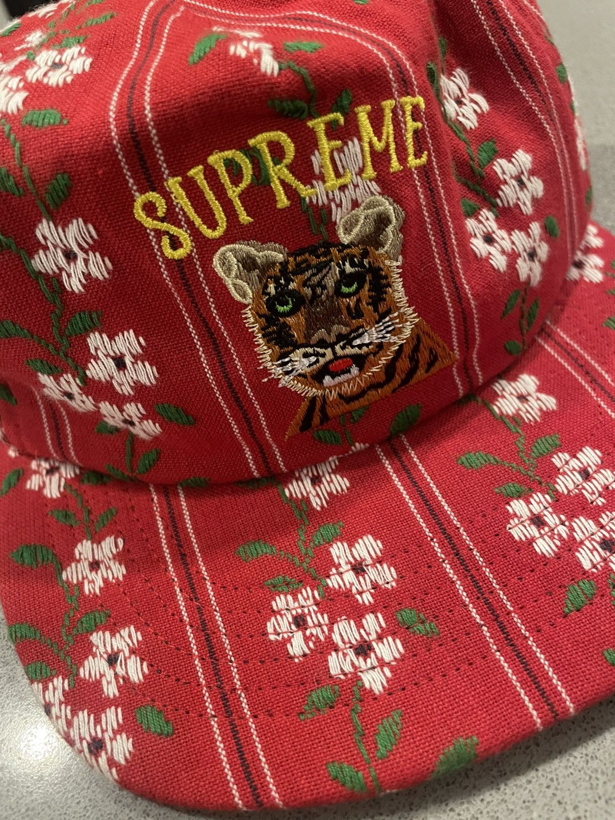 Supreme Supreme Flower Jacquard 5-Panel Tiger Red Adjustable Cap Size ONE SIZE - 2 Thumbnail