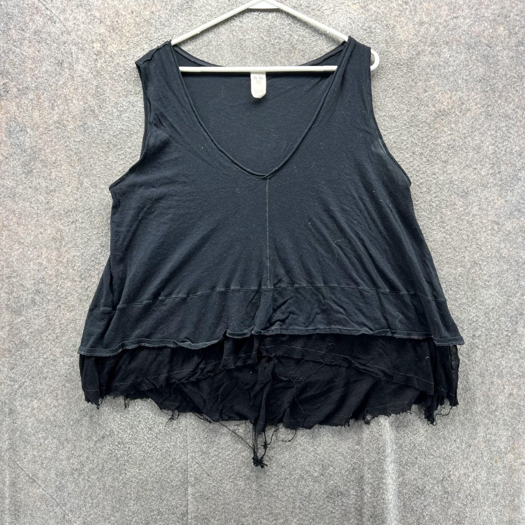 Free People Free People Tank Top Womens Small Black V Neck Layered Asym Hem Hi Low Tunic Top Size S / US 4 / IT 40 - 2 Thumbnail