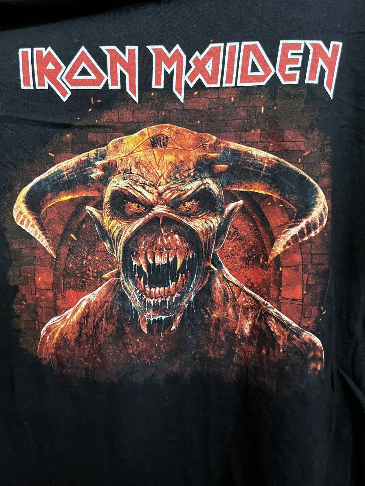 Designer Iron Maiden T-shirt 2019 Tour - Legacy of the Beast - 2XL Size XXL / US 16-18 / IT 52-54 - 4 Thumbnail