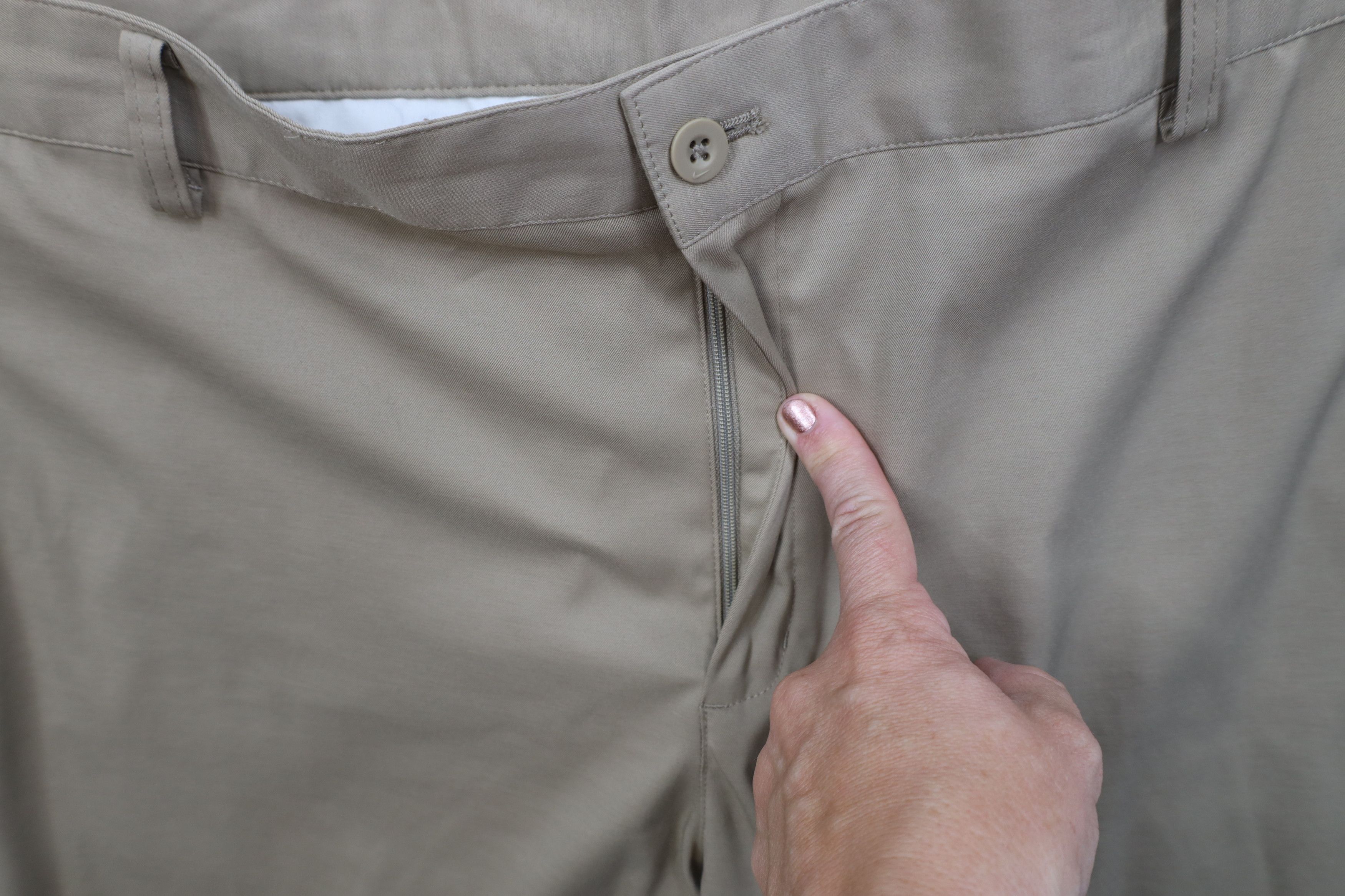 Nike Vintage Nike Golf Mini Swoosh Wide Leg Chino Pants Beige Size US 38 / EU 54 - 7 Thumbnail
