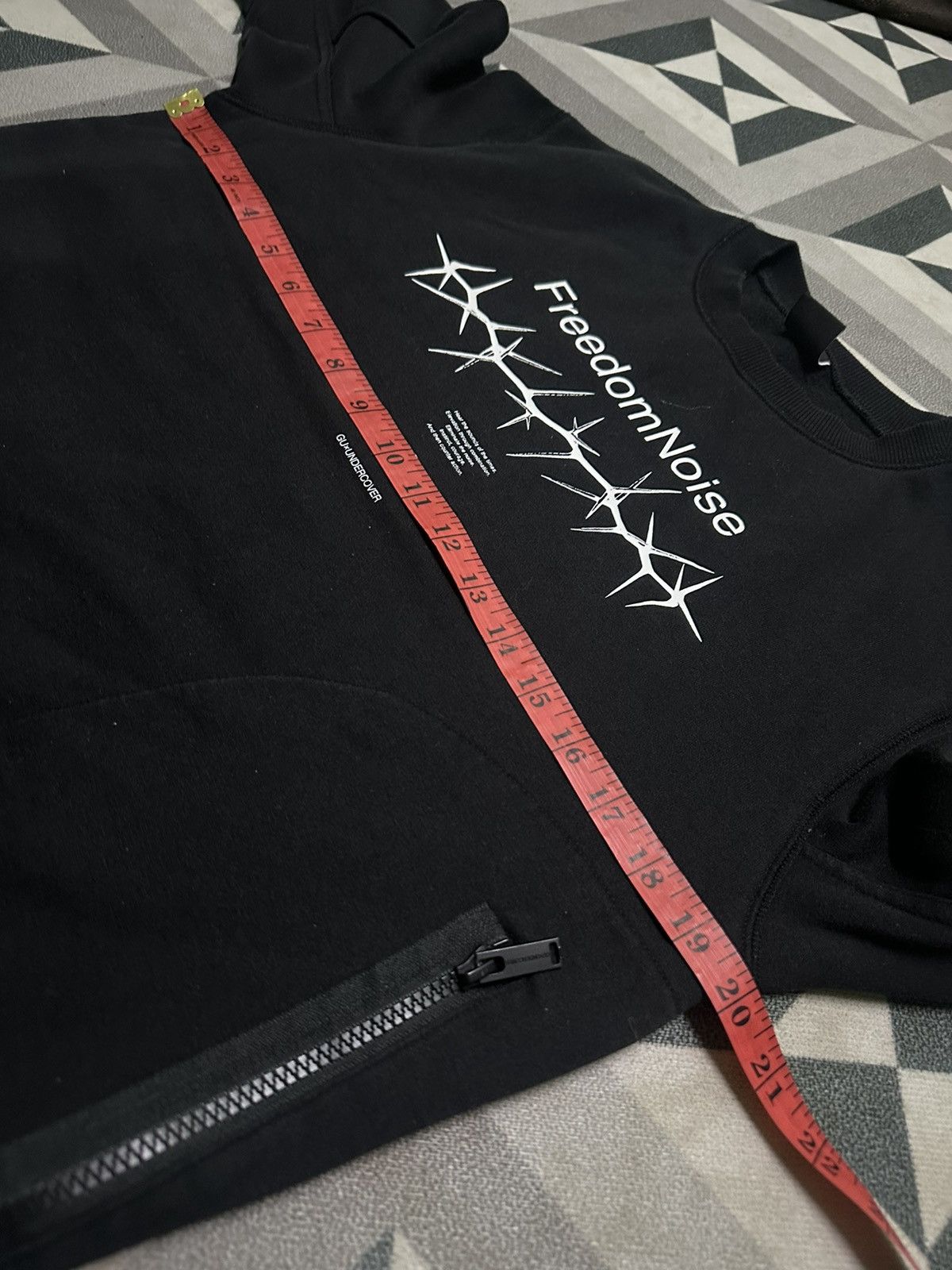 GU × Undercover GU x undercover pullover sweatshirt Size US XS / EU 42 / 0 - 8 Thumbnail