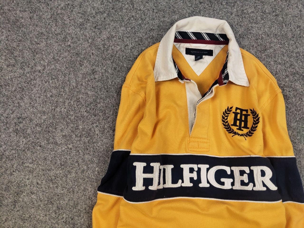 Tommy Hilfiger Vintage Tommy Hilfiger embroidered Yellow Rugby Long Sleeve Size US S / EU 44-46 / 1 - 11 Thumbnail