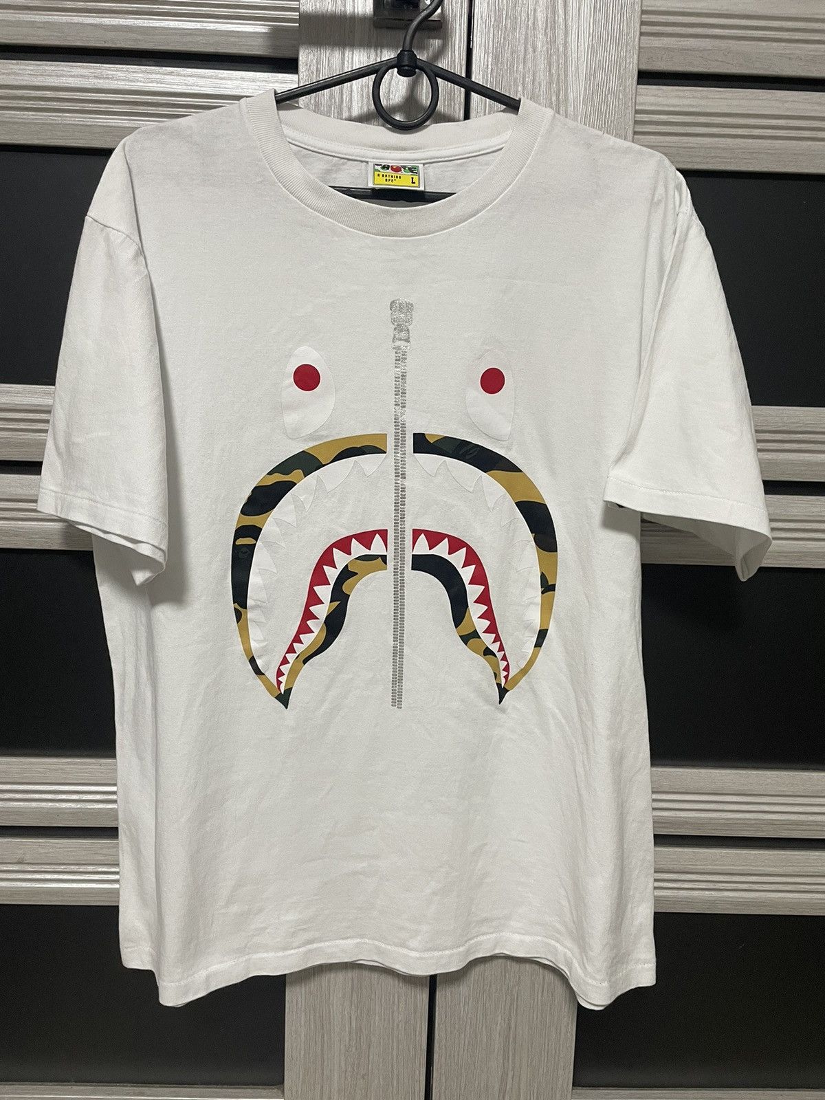 Bape 1st Camo Shark Tee Bape T Shirt Size US L / EU 52-54 / 3 - 1 Thumbnail