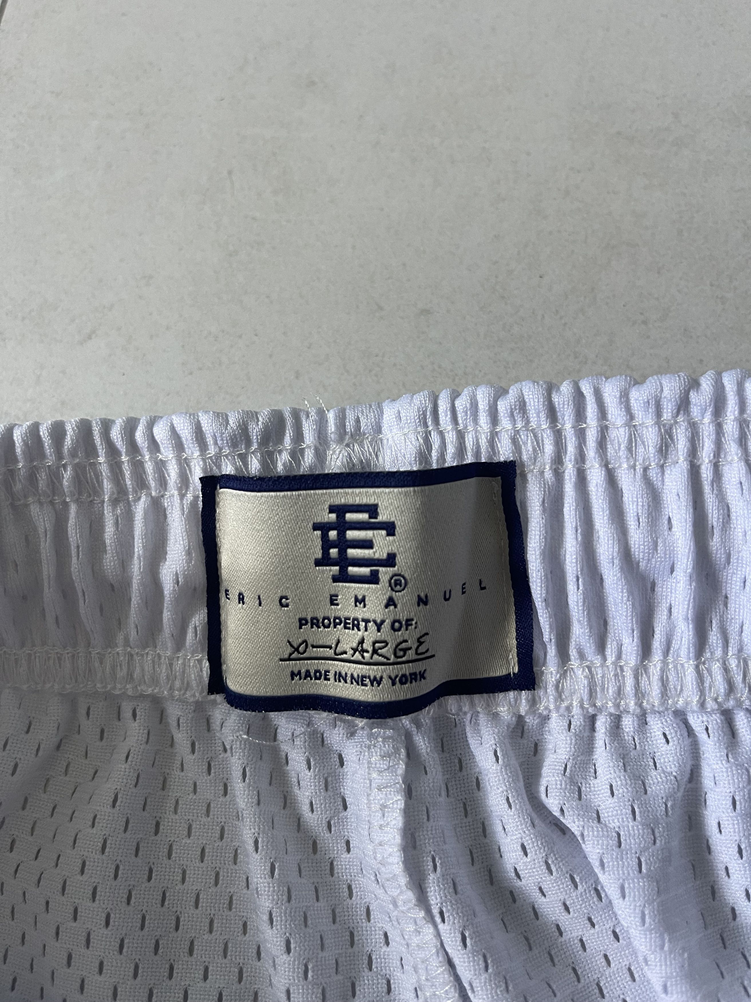 Eric Emanuel Eric Emanuel New York Skyline White Size XL Size US 35 - 2 Thumbnail