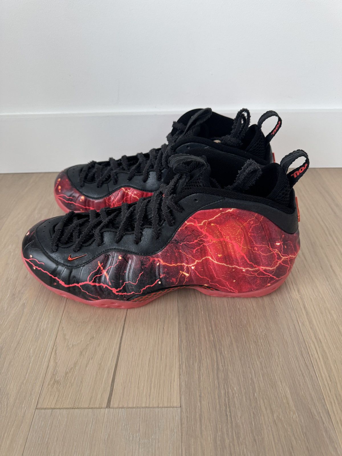 Nike Nike Air Foamposite One Stranger Things Size US 11.5 / EU 44-45 - 3 Thumbnail