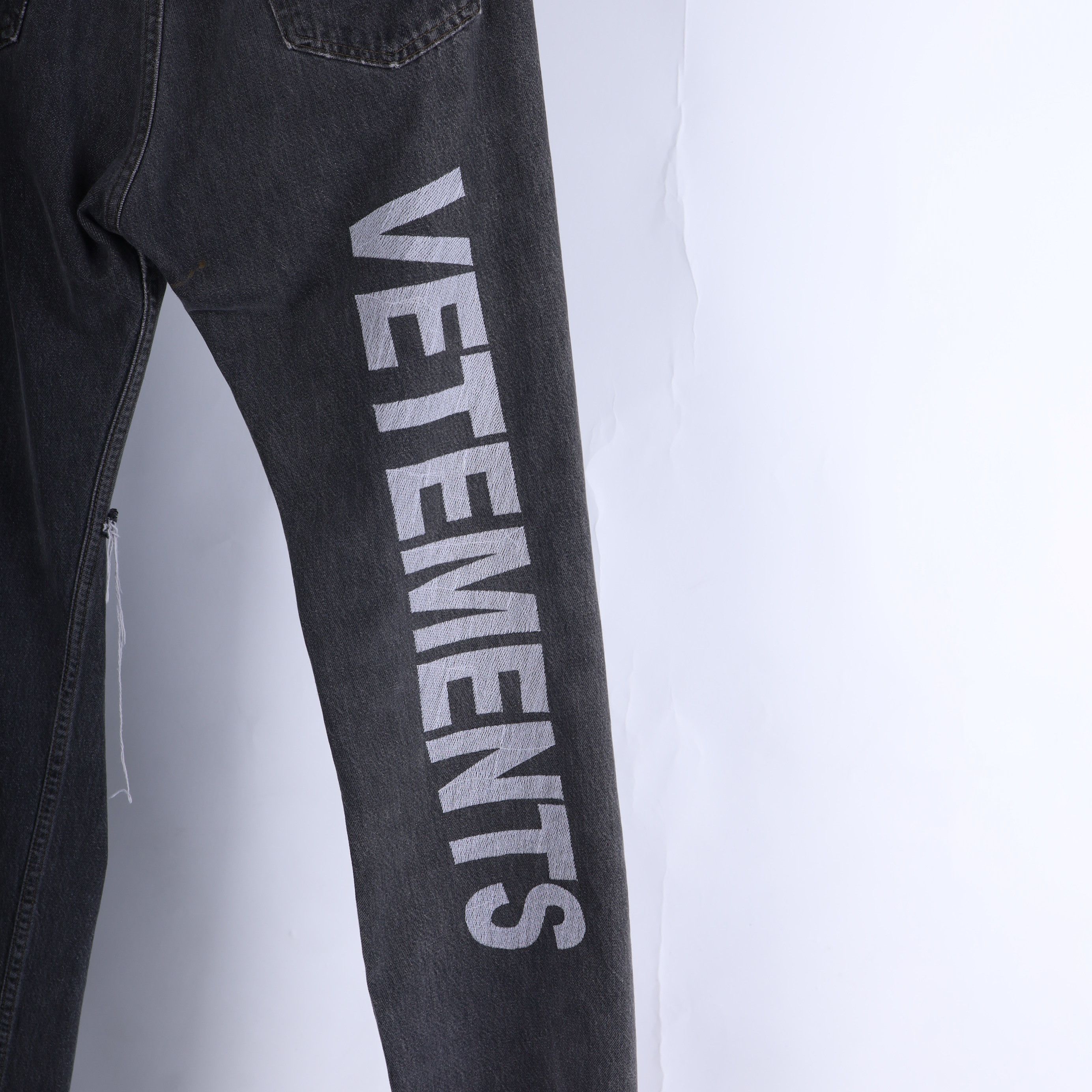 Vetements Vetements Black LEVIS SZ 32 Size US 32 / EU 48 - 7 Thumbnail
