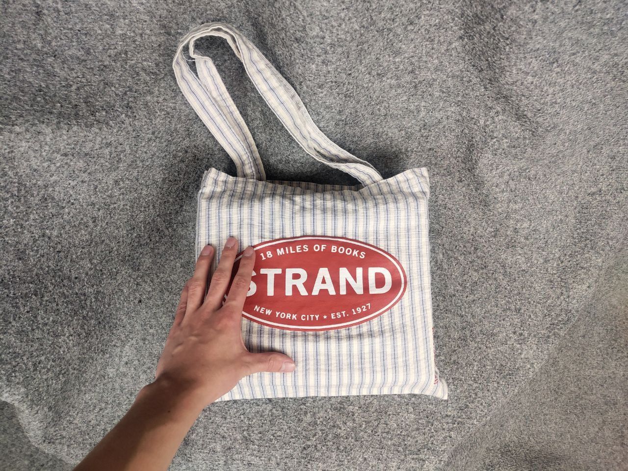Vintage Strand 18 miles of books New York Design Shopper Tote Bag Size ONE SIZE - 13 Thumbnail