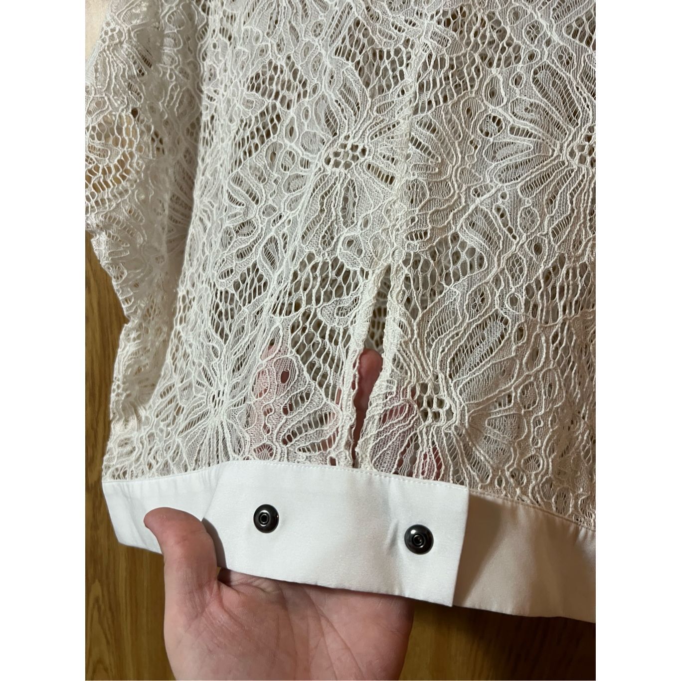 Other Cabi White Lace Top Woman’s Size Medium See Through Top Size M / US 6-8 / IT 42-44 - 8 Thumbnail