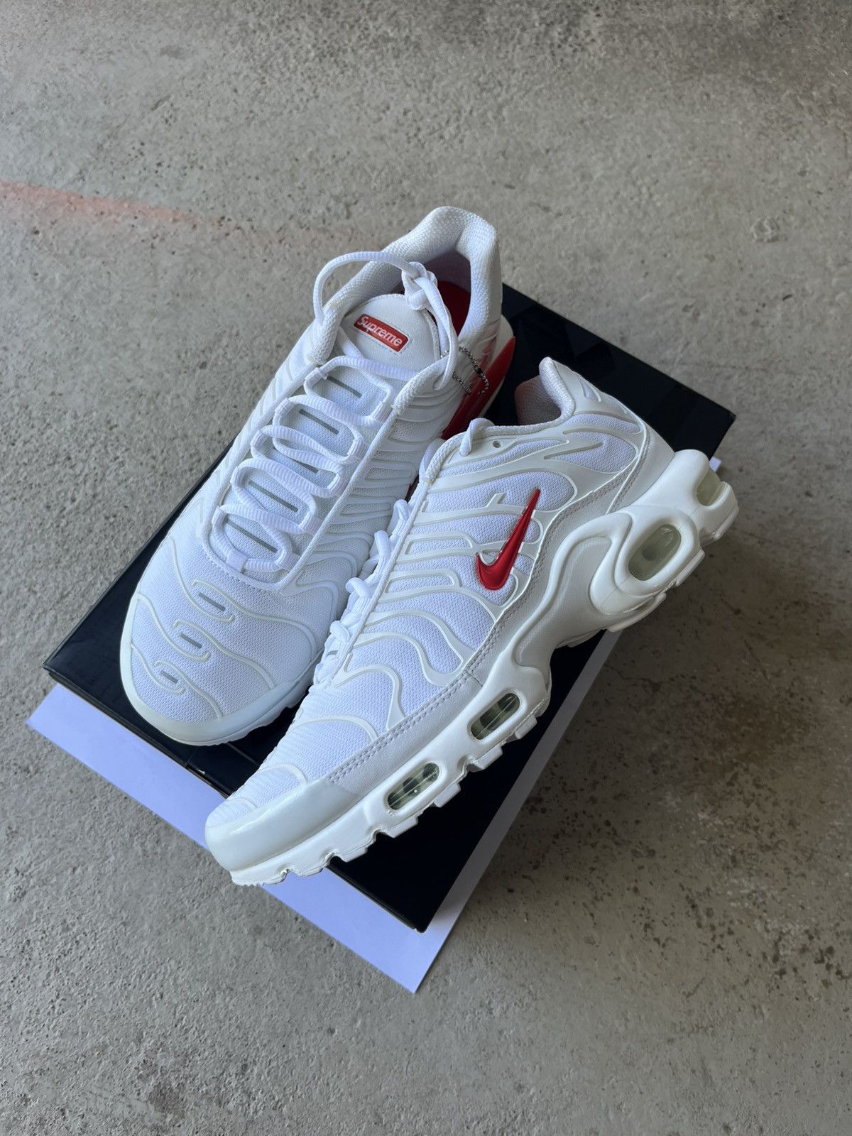 Nike × Supreme Nike Air Max Plus "TN" Supreme Size US 10 / EU 43 - 1 Thumbnail
