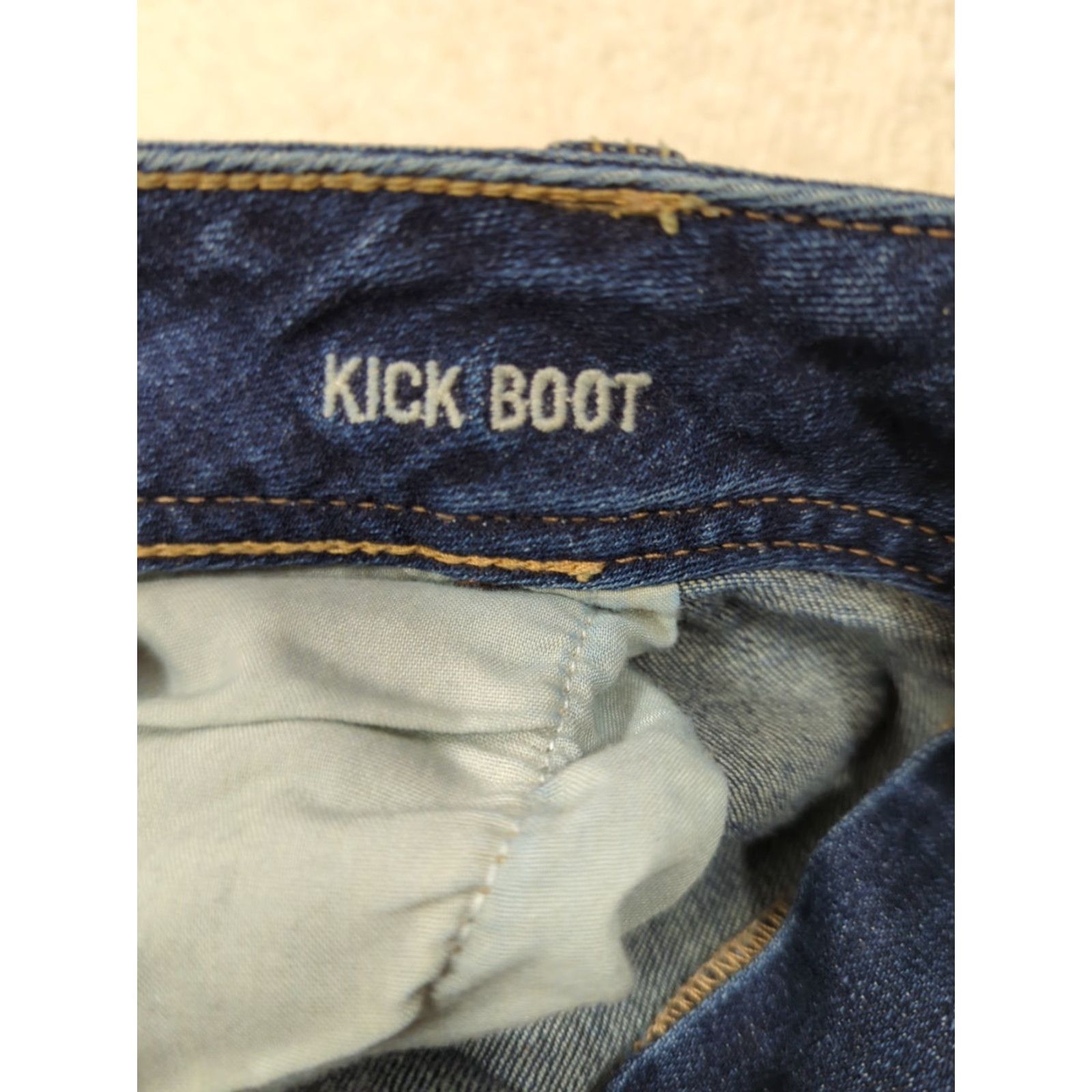 American Eagle Outfitters American Eagle Outfitters Jeans Womens Regular Kick Boot Medium Blue Denim Stretch 5-Pocket Logo Bootcut Vintage No N/A Size 36" / US 14 / IT 50 - 7 Thumbnail