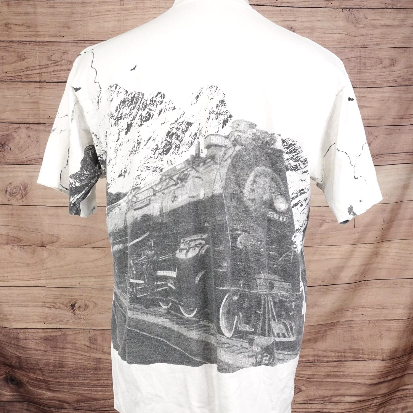 Fruit Of The Loom VINTAGE Museum of Transportation St Louis Shirt Adult Large White Crew Neck T-Shirt Graphic Print 1990s Train Souvenir Mens Size US L / EU 52-54 / 3 - 5 Thumbnail