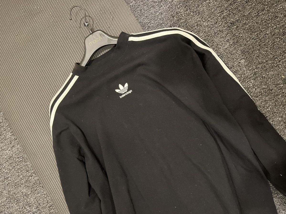 Balenciaga Balenciaga x adidas Long Sleeve T-Shirt Oversized Size US XL / EU 56 / 4 - 2 Thumbnail