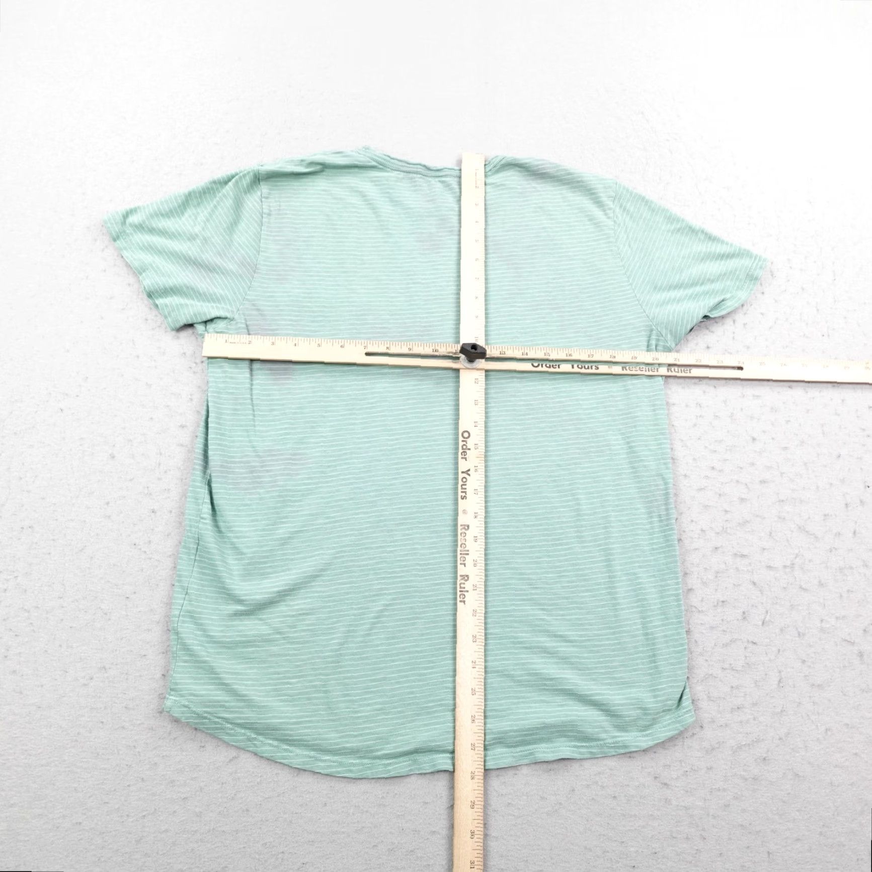 Marine Layer Marine Layer Shirt Mens Medium Green Striped Pocket Saddle Hem Crew Lightweight Size US M / EU 48-50 / 2 - 6 Thumbnail