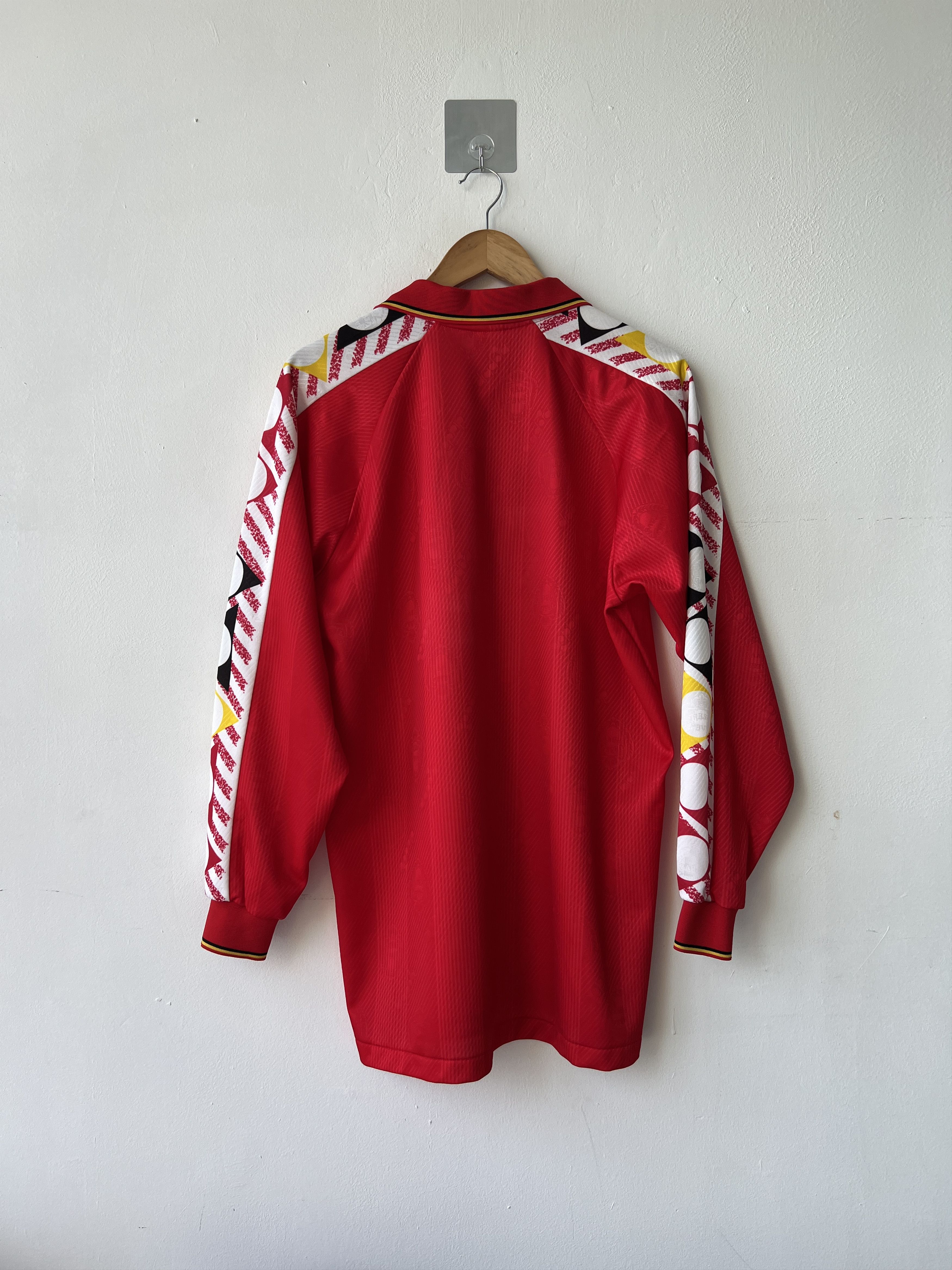 Diadora (L) Belgium 1994-96 Home Long Sleeve Kit Size US L / EU 52-54 / 3 - 2 Thumbnail