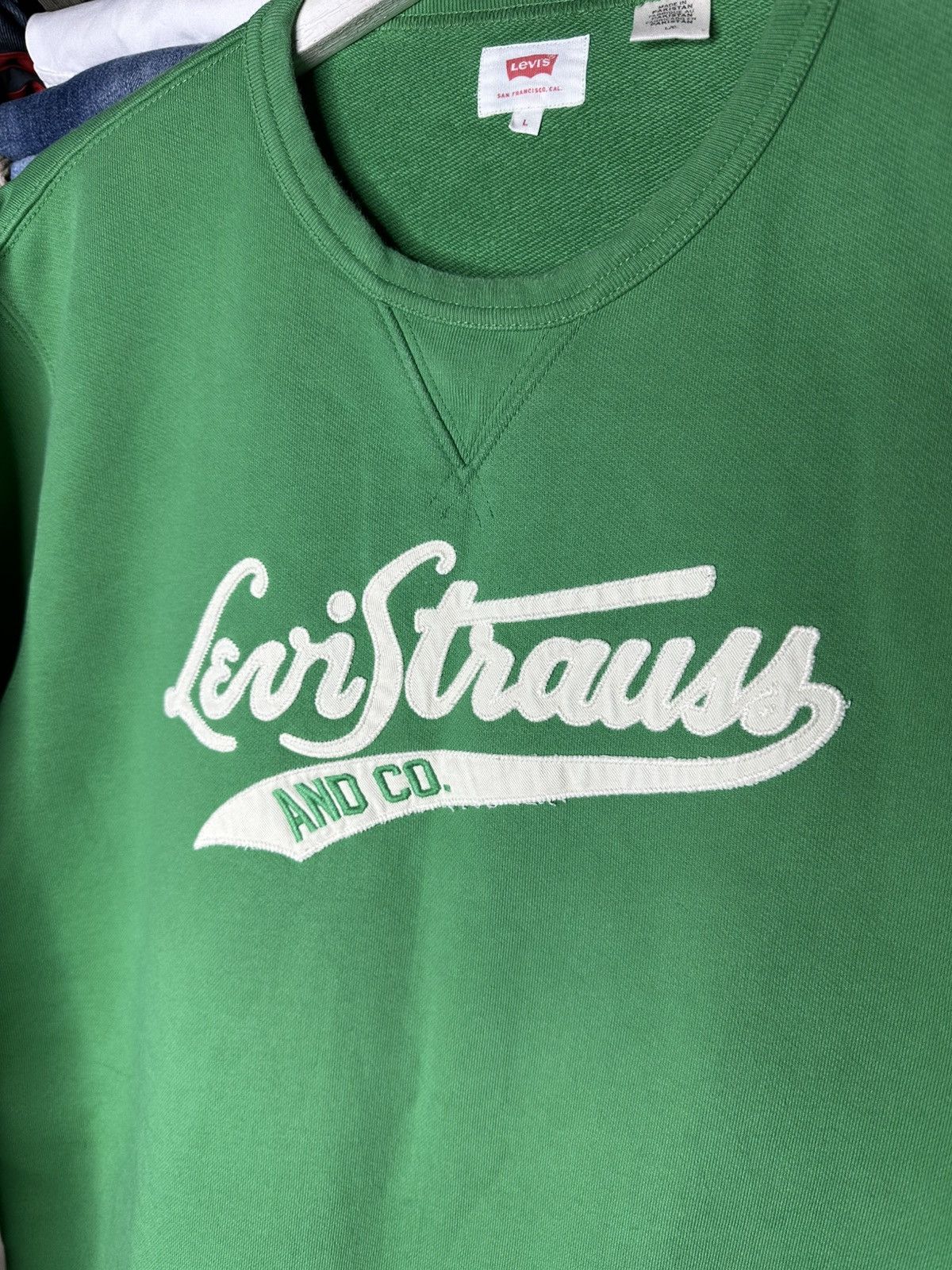 Levi's Levi’s Green Sweatshirt Crewneck Big Embroidered Logo Size US L / EU 52-54 / 3 - 3 Thumbnail