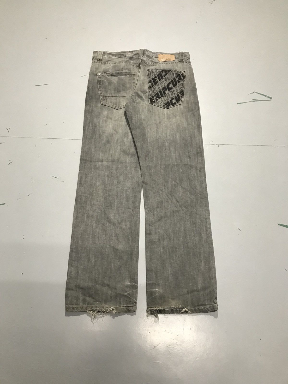 Rip Curl Vintage RIP curl embroidered denim Size US 34 / EU 50 - 1 Thumbnail