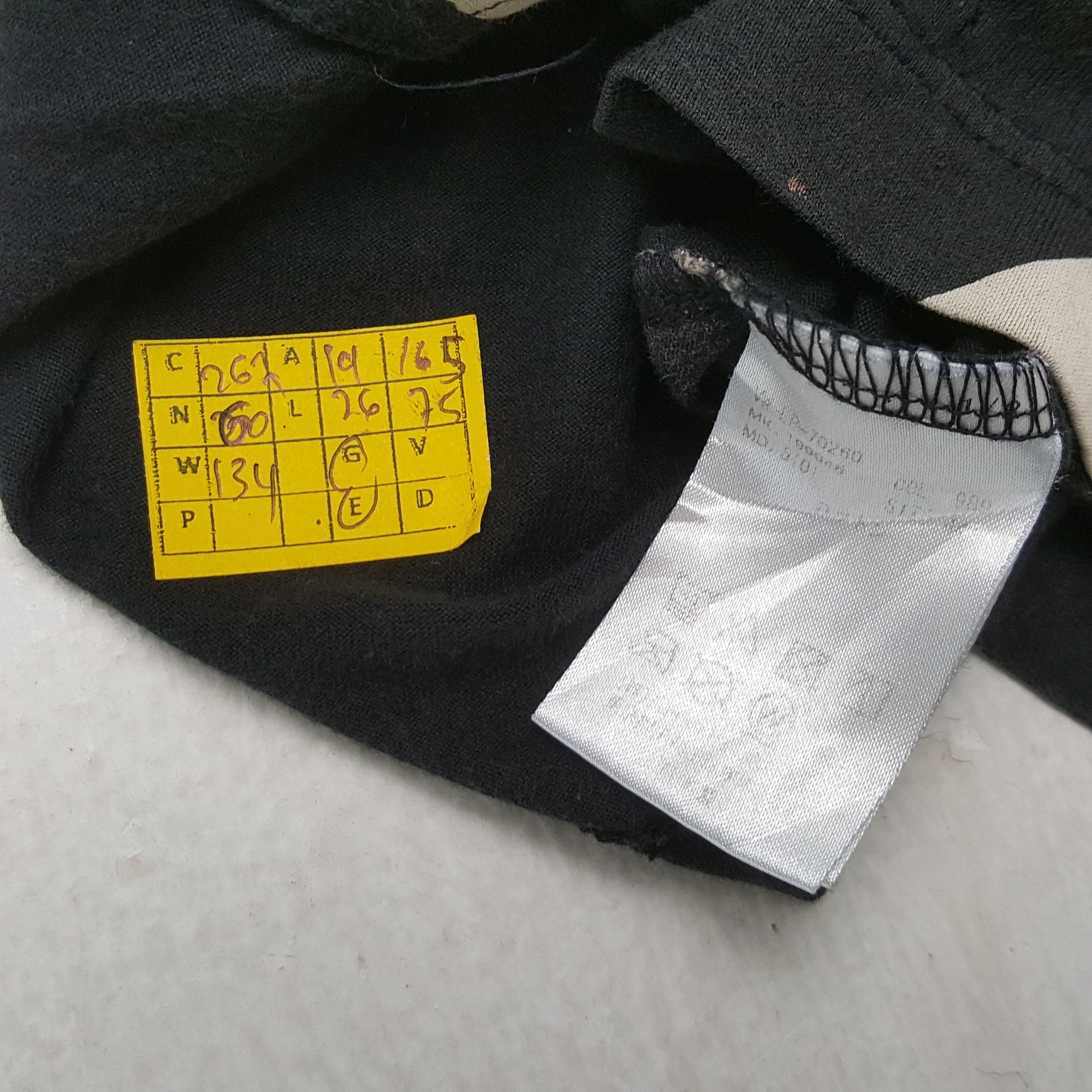Japanese Brand × Vintage × Vivienne Westwood Vintage VIVIENNE WESTWOOD Fashion Brand T-Shirt c267n60 Size US M / EU 48-50 / 2 - 4 Thumbnail