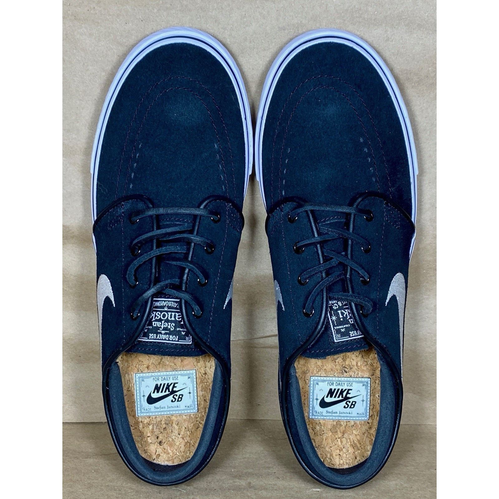 Nike Nike Zoom Stefan Janoski SB Black White FD6757-001 Size US 8 / IT 38 - 9 Thumbnail